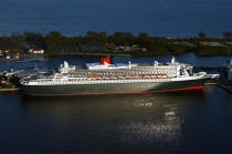 Le Queen Mary 2 à Miami. © Philip Plisson / Plisson La Trinité / AA11437 - Nos reportages photos - Paquebot
