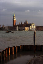 L'Eglise San Giorgio Maggiore de Venise. © Philip Plisson / Plisson La Trinité / AA11496 - Nos reportages photos - Ciel gris