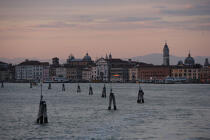 Fin de journée sur Venise. © Philip Plisson / Plisson La Trinité / AA11503 - Nos reportages photos - Venise