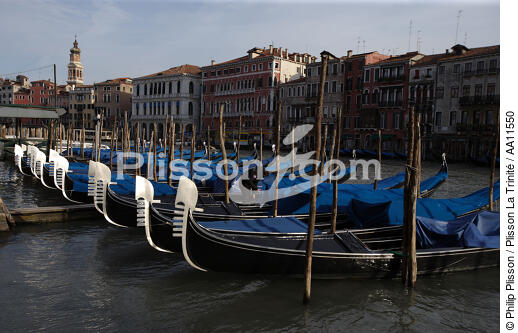 Gondolas in Venice. - © Philip Plisson / Plisson La Trinité / AA11550 - Photo Galleries - Town