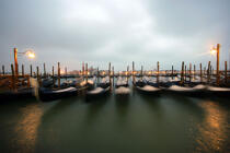 Gondoles à Venise. © Philip Plisson / Plisson La Trinité / AA11576 - Nos reportages photos - Ville [It]