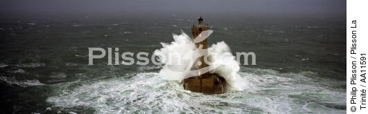Le phare du Four. - © Philip Plisson / Plisson La Trinité / AA11591 - Nos reportages photos - Four [Le]