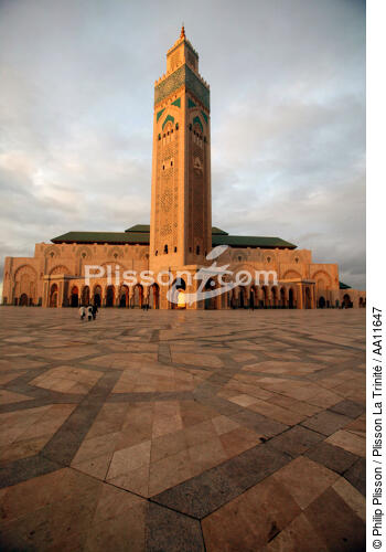 The Hassan II mosque in Casablanca. - © Philip Plisson / Plisson La Trinité / AA11647 - Photo Galleries - Dusk