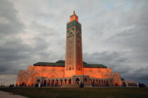La Mosquée Hassan II à Casablanca. © Philip Plisson / Plisson La Trinité / AA11652 - Nos reportages photos - Ciel gris