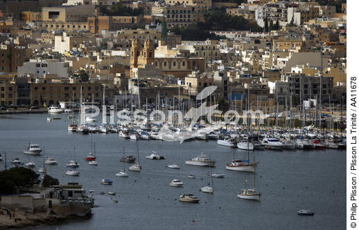 Port de Malte. - © Philip Plisson / Plisson La Trinité / AA11678 - Nos reportages photos - Monocoque de plaisance/croisière