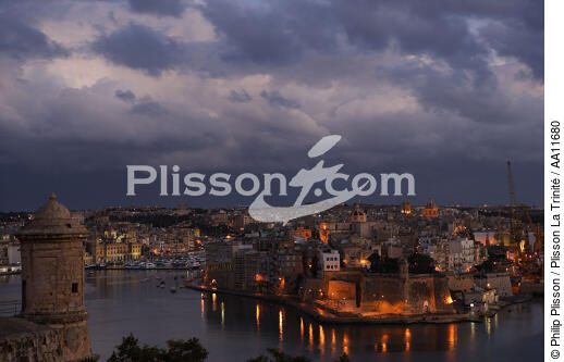 Sight of the ramparts of Valletta. - © Philip Plisson / Plisson La Trinité / AA11680 - Photo Galleries - Malta