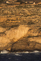 Wild coast of Malta. © Philip Plisson / Plisson La Trinité / AA11688 - Photo Galleries - Cliff