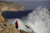 Côte sauvage de Malte. © Philip Plisson / Plisson La Trinité / AA11719 - Nos reportages photos - Vague