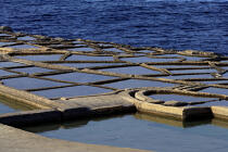 Saltworks on Gozo island. © Philip Plisson / Plisson La Trinité / AA11735 - Photo Galleries - Salt production
