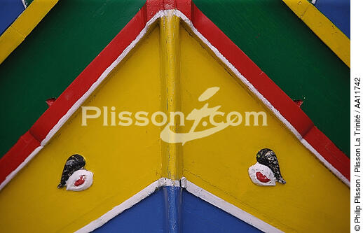 Paintings on the hulls of Maltese boats. - © Philip Plisson / Plisson La Trinité / AA11742 - Photo Galleries - Elements of boat