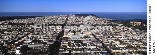 San Francisco. - © Philip Plisson / Plisson La Trinité / AA11753 - Nos reportages photos - Ciel bleu