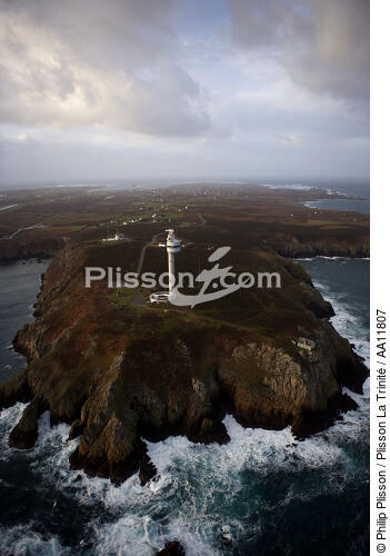 The lighthouse of Stiff. - © Philip Plisson / Plisson La Trinité / AA11807 - Photo Galleries - Rock