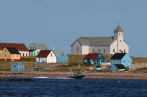 Petite île devant le port de Saint Pierre. © Philip Plisson / Plisson La Trinité / AA11848 - Nos reportages photos - Saint-Pierre-et-Miquelon