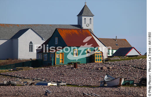 Small church in Saint Pierre et Miquelon. - © Philip Plisson / Plisson La Trinité / AA11850 - Photo Galleries - Saint-Pierre-et-Miquelon
