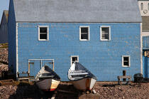 Blue house in Saint Pierre et Miquelon. © Philip Plisson / Plisson La Trinité / AA11851 - Photo Galleries - Small boat