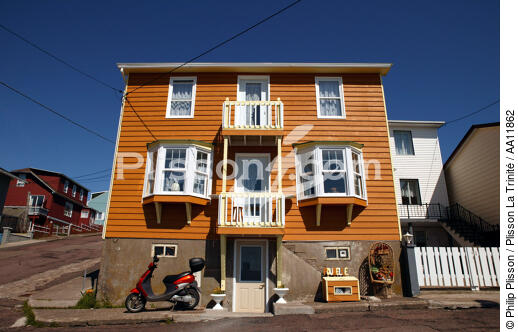 House on Saint- Pierre et Miquelon. - © Philip Plisson / Plisson La Trinité / AA11862 - Photo Galleries - Street