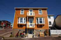 Maison à Saint- Pierre et Miquelon. © Philip Plisson / Plisson La Trinité / AA11862 - Nos reportages photos - Beau temps