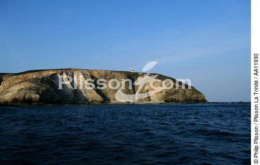 The Cape of the Goat. - © Philip Plisson / Plisson La Trinité / AA11930 - Photo Galleries - Calm sea