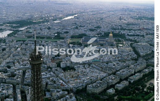 La Tour Eiffel de Paris. - © Guillaume Plisson / Plisson La Trinité / AA11939 - Nos reportages photos - Site [75]