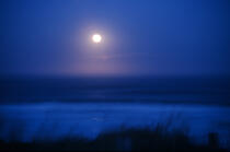 Aquitaine, full moon on coast. © Philip Plisson / Plisson La Trinité / AA11942 - Photo Galleries - Night