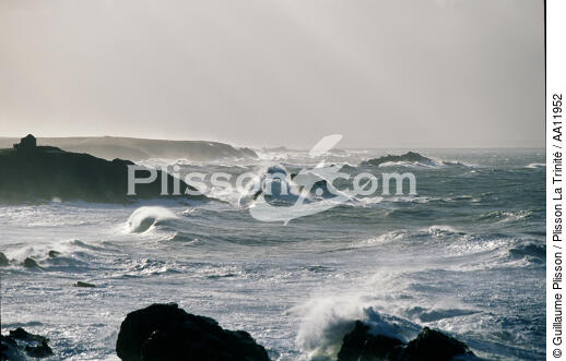 Wild coast of Quiberon. - © Guillaume Plisson / Plisson La Trinité / AA11952 - Photo Galleries - Foaming