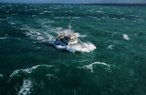 Fishing boat. © Philip Plisson / Plisson La Trinité / AA11971 - Photo Galleries - Wave
