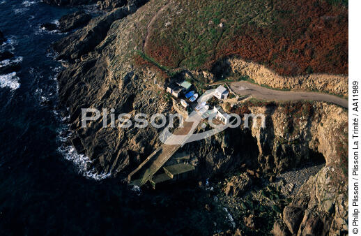 The Pointe du raz. - © Philip Plisson / Plisson La Trinité / AA11989 - Photo Galleries - Rock