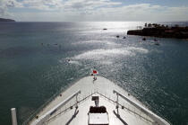 Arrivée du Queen Mary 2 à Fort-de-France. © Philip Plisson / Plisson La Trinité / AA12001 - Nos reportages photos - Queen Mary II [le]