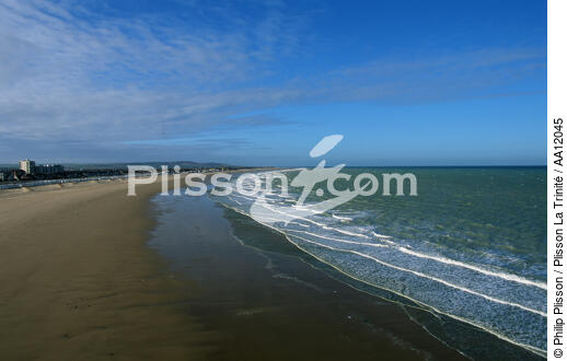 The beach of Calais. - © Philip Plisson / Plisson La Trinité / AA12045 - Photo Galleries - Town [62]