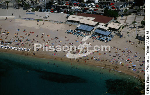 Beach of Cassis. - © Philip Plisson / Plisson La Trinité / AA12165 - Photo Galleries - Cassis
