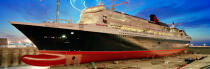 Queen Mary 2. © Philip Plisson / Plisson La Trinité / AA12230 - Nos reportages photos - Chantier naval