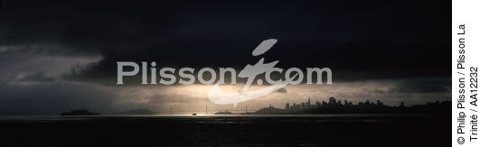 Ciel de grain sur San Francisco. - © Philip Plisson / Plisson La Trinité / AA12232 - Nos reportages photos - Ciel