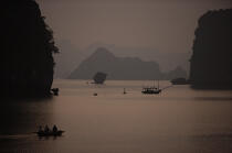 Baie d'Along, Vietnam. © Philip Plisson / Plisson La Trinité / AA12261 - Nos reportages photos - Site [Vietnam]