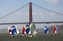 Régate sous le Golden Gate. © Philip Plisson / Plisson La Trinité / AA12265 - Nos reportages photos - Golden Gate