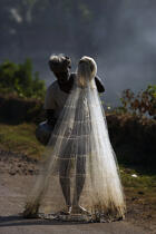 Pêcheur dans le kerala, Inde. © Philip Plisson / Plisson La Trinité / AA12267 - Nos reportages photos - Pêcheur du monde