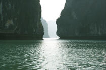 Cliffs in Along bay. © Philip Plisson / Plisson La Trinité / AA12297 - Photo Galleries - Site of interest [Vietnam]