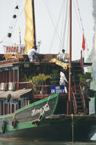 Junk in Along bay. © Philip Plisson / Plisson La Trinité / AA12300 - Photo Galleries - Site of interest [Vietnam]