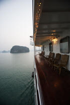 The Emeraude in Along bay. © Philip Plisson / Plisson La Trinité / AA12330 - Photo Galleries - Along Bay, Vietnam