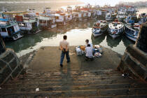 On the port of Bombay. © Philip Plisson / Plisson La Trinité / AA12500 - Photo Galleries - Maharashtra