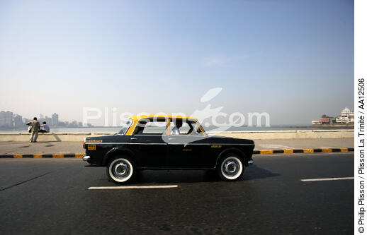 Bombay. - © Philip Plisson / Plisson La Trinité / AA12506 - Nos reportages photos - Transport routier