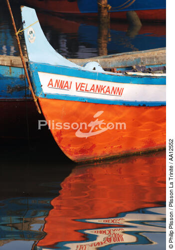 Bateau de pêche à Cochin. - © Philip Plisson / Plisson La Trinité / AA12552 - Nos reportages photos - Cochin