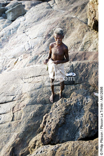 Hindu in Vilinjam. - © Philip Plisson / Plisson La Trinité / AA12698 - Photo Galleries - Inshore Fishing in Kerala, India