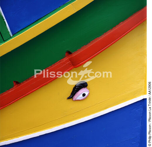 Stem of boat in Malta. - © Philip Plisson / Plisson La Trinité / AA12906 - Photo Galleries - Colours of Malta