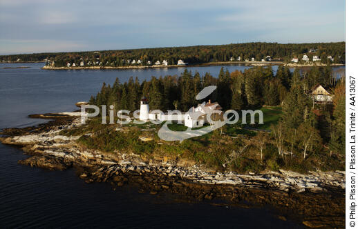 Burnt Light Island. - © Philip Plisson / Plisson La Trinité / AA13067 - Photo Galleries - Lighthouse [Maine]