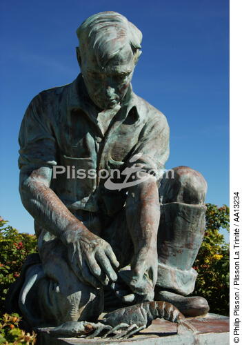 Statue de pêcheur de homards dans le Maine. - © Philip Plisson / Plisson La Trinité / AA13234 - Nos reportages photos - Statue