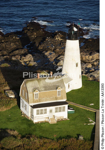 Wood Island Light in Maine. - © Philip Plisson / Plisson La Trinité / AA13393 - Photo Galleries - American Lighthouses