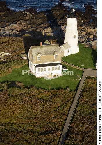 Wood Island Light in Maine. - © Philip Plisson / Plisson La Trinité / AA13394 - Photo Galleries - American Lighthouses