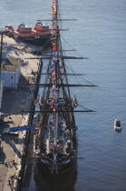 Three-masted ship in Boston. © Philip Plisson / Plisson La Trinité / AA13415 - Photo Galleries - Frigate