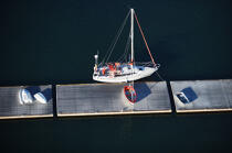 Sailing boat in Massachusetts. © Philip Plisson / Plisson La Trinité / AA13735 - Photo Galleries - Ponton