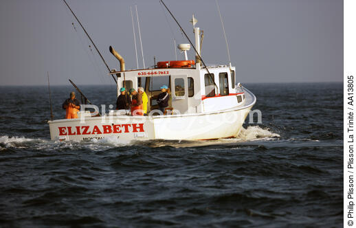 Pêche davant Montauk dans l'état de New-York. - © Philip Plisson / Plisson La Trinité / AA13805 - Nos reportages photos - Ville [New York]